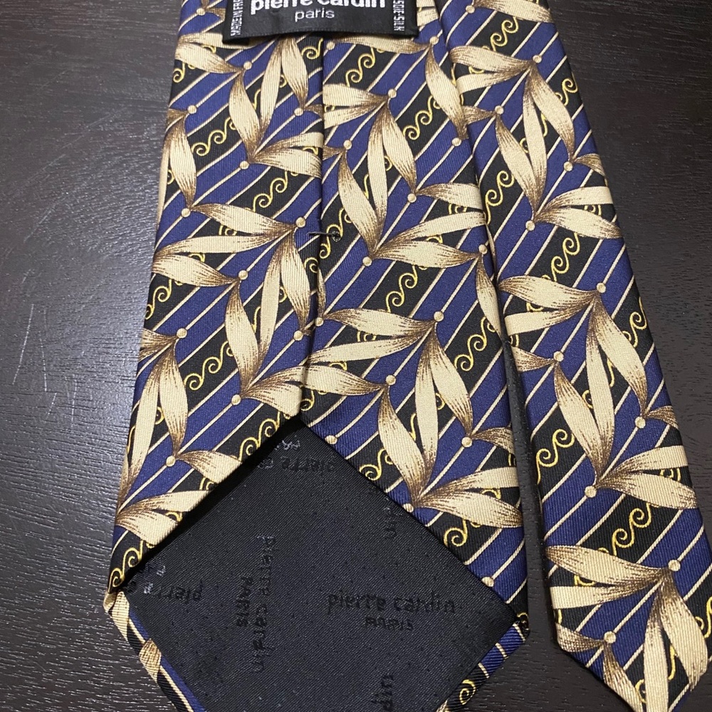 Pierre Cardin tie - Picture 2 of 2